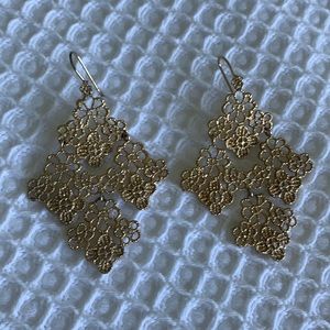Gold filigree earrings